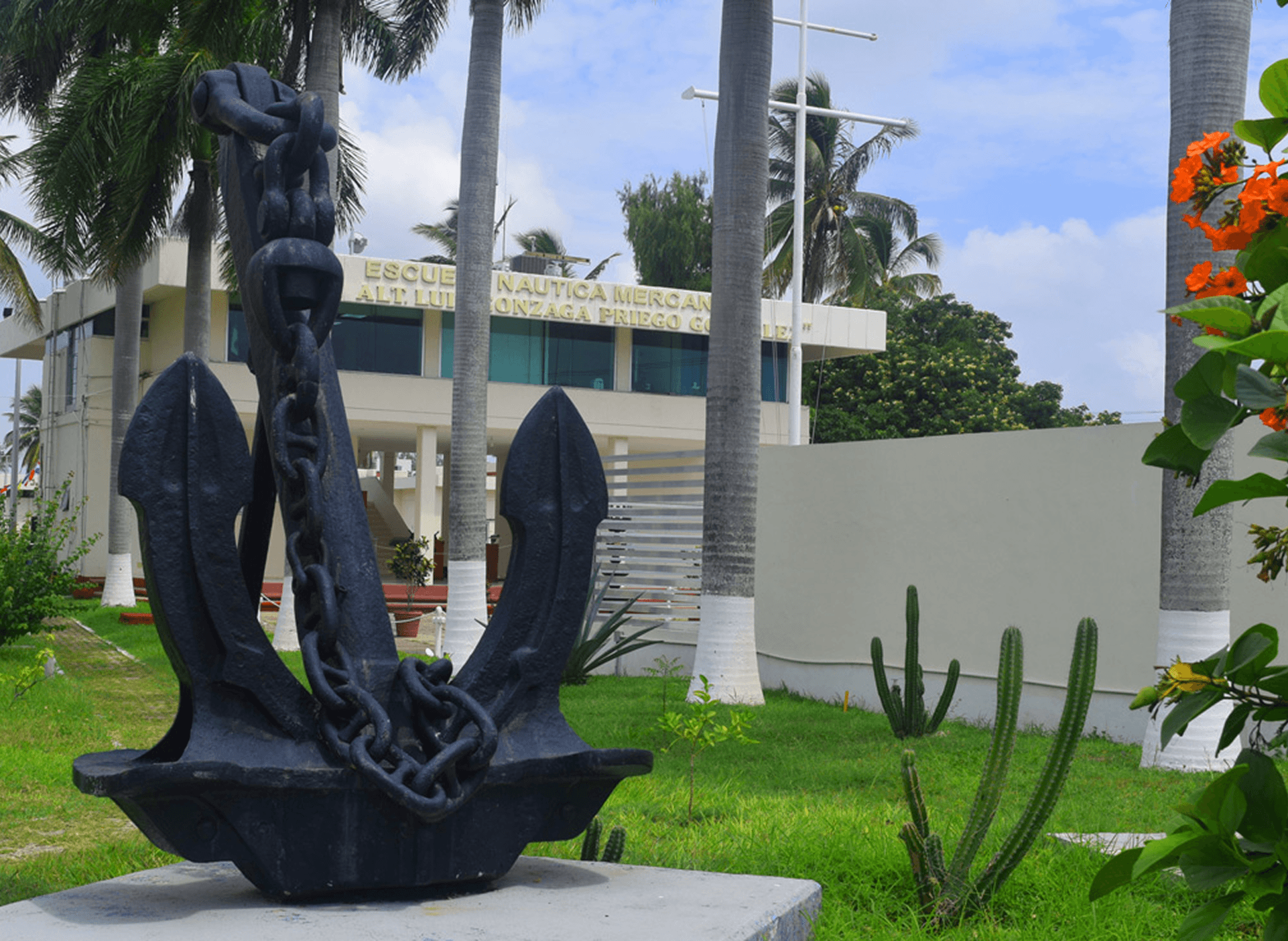 Ancla monumento escuela náutica